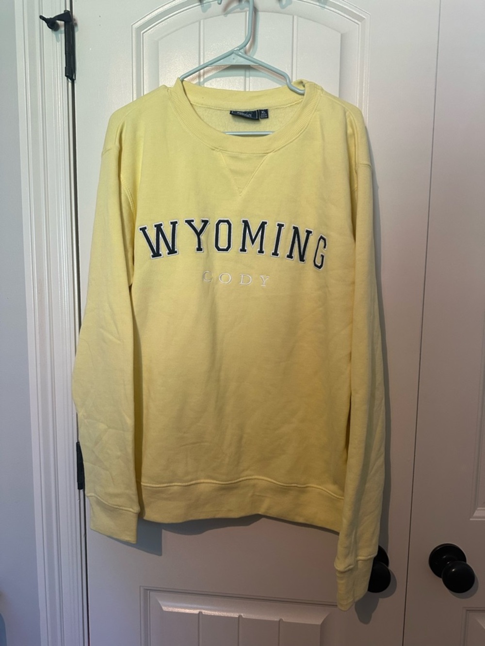 Wyoming travel sweatshirt